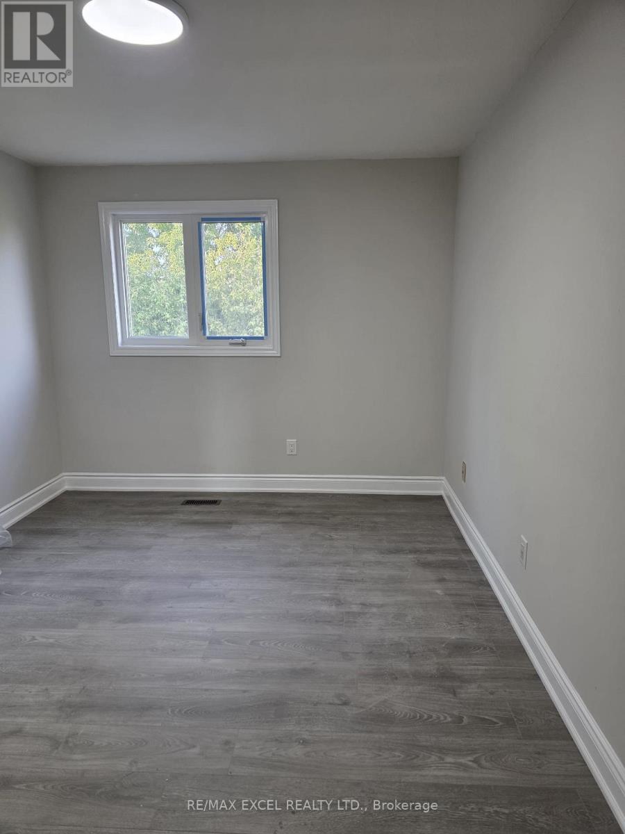 Upper Floor - 420 Winfield Terrace, Mississauga, Ontario  L5R 1P2 - Photo 6 - W13716356