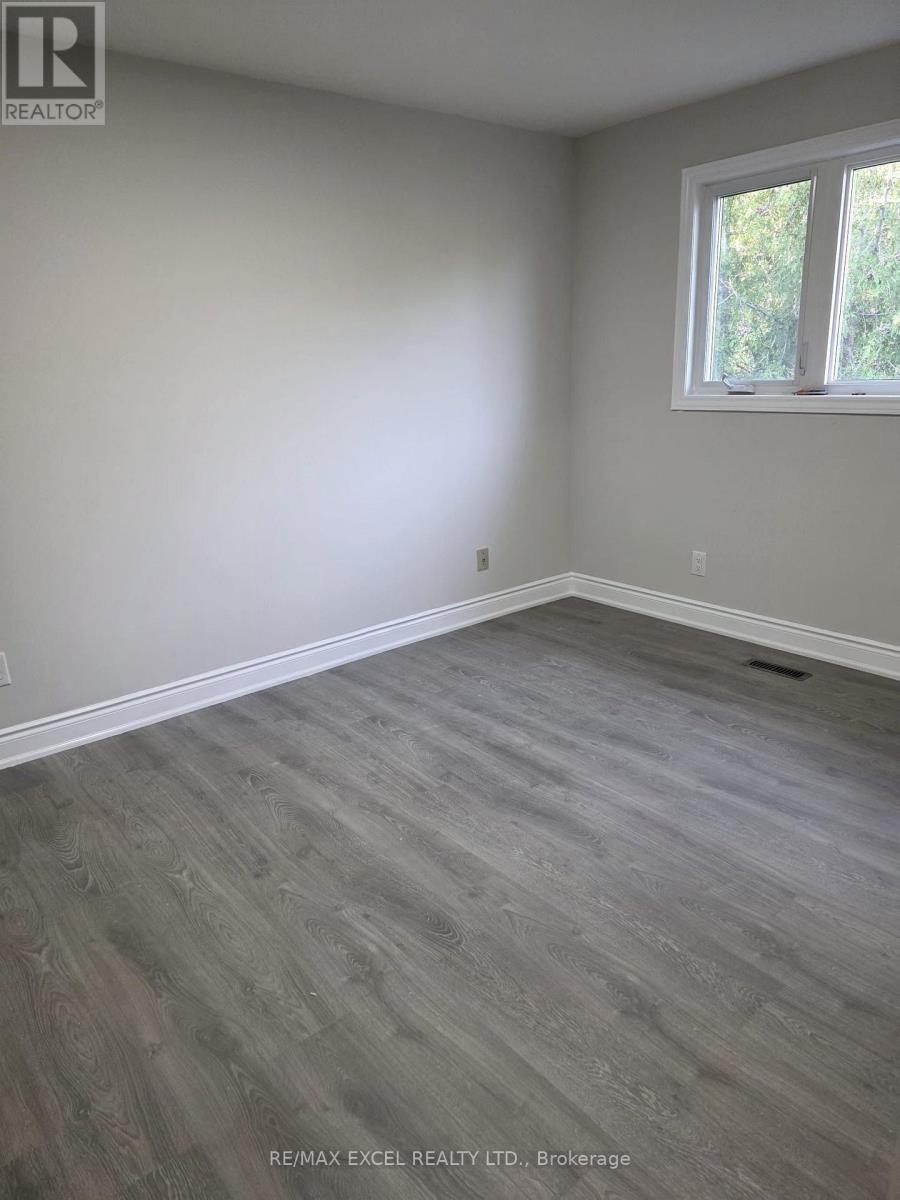 Upper Floor - 420 Winfield Terrace, Mississauga, Ontario  L5R 1P2 - Photo 8 - W13716356