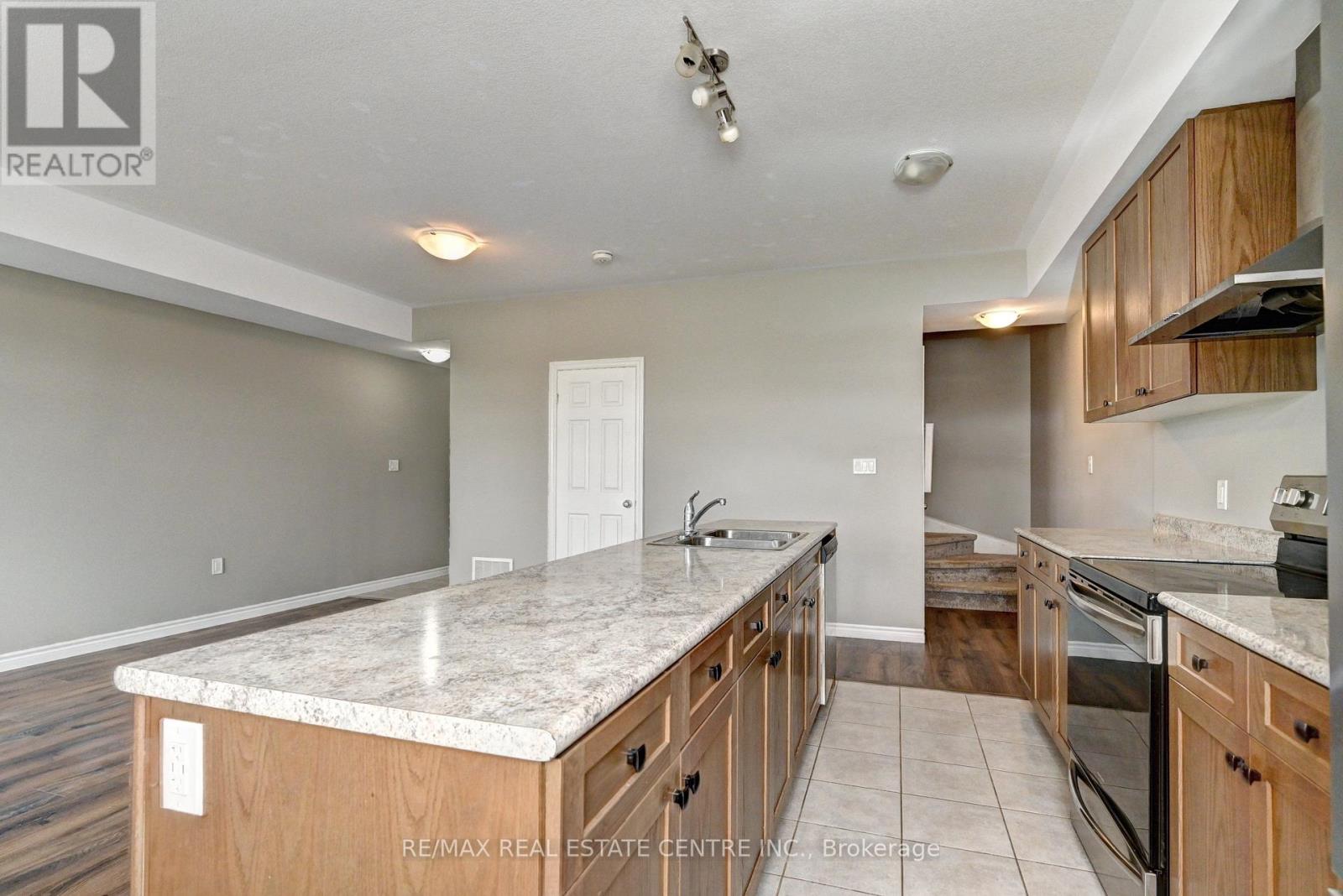 102 Wheat Lane, Kitchener, Ontario  N2R 0R6 - Photo 19 - X13716306