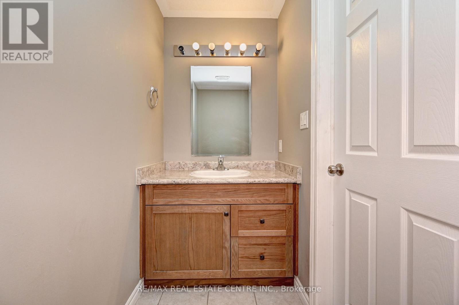 102 Wheat Lane, Kitchener, Ontario  N2R 0R6 - Photo 21 - X13716306