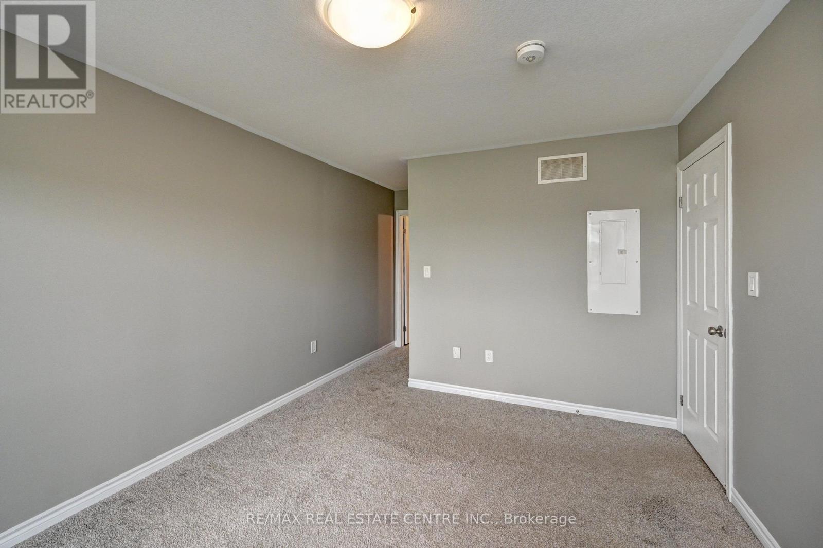102 Wheat Lane, Kitchener, Ontario  N2R 0R6 - Photo 28 - X13716306