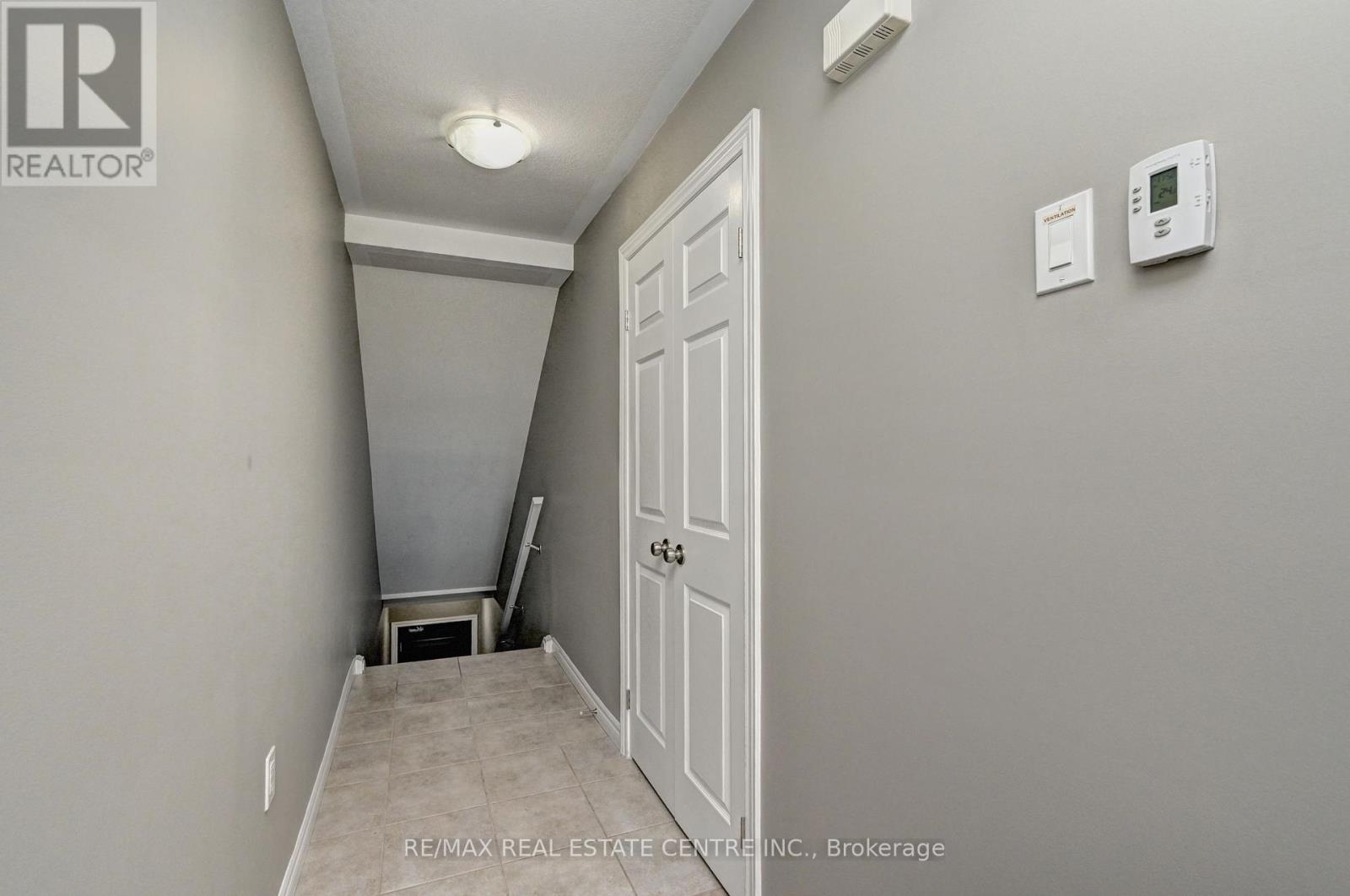 102 Wheat Lane, Kitchener, Ontario  N2R 0R6 - Photo 5 - X13716306