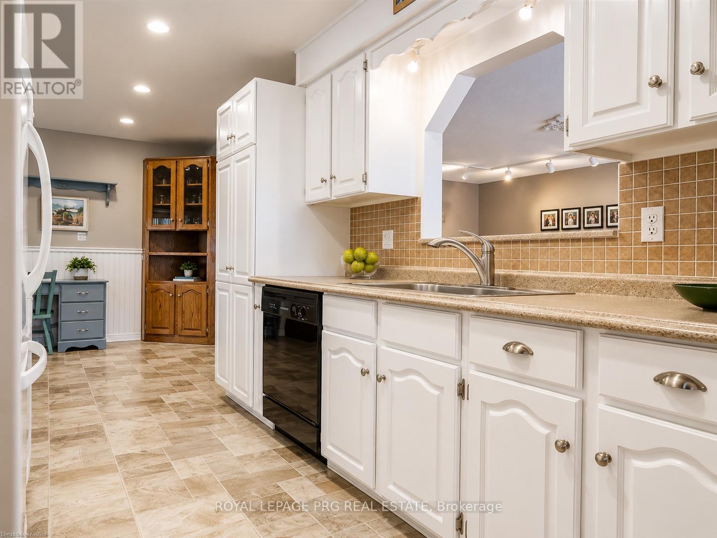 19 Roland Lane, London North, Ontario  N5X 1E9 - Photo 8 - X13716348