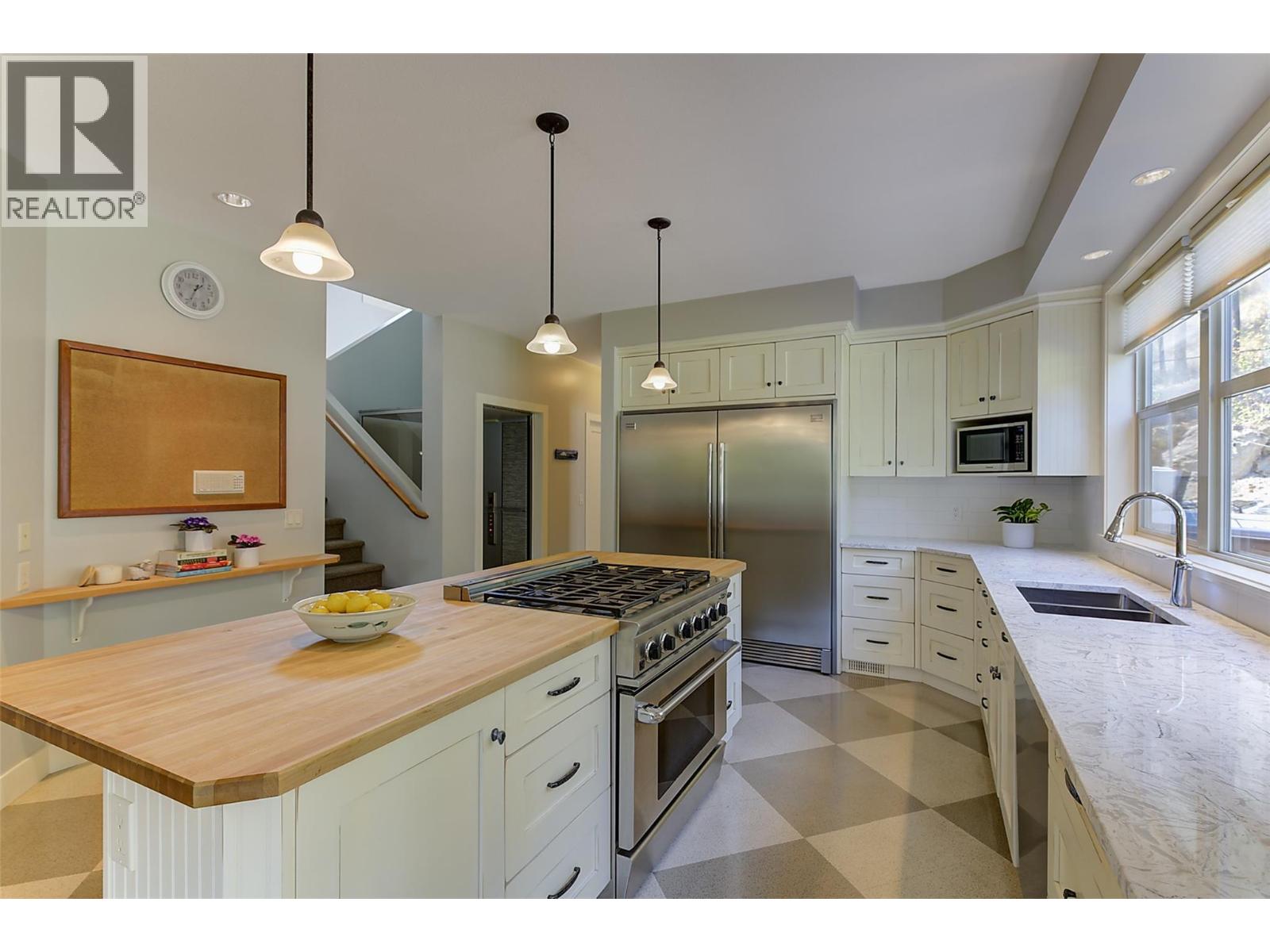182 Terrace Hill Court, Kelowna, British Columbia  V1V 2T2 - Photo 30 - 10397516