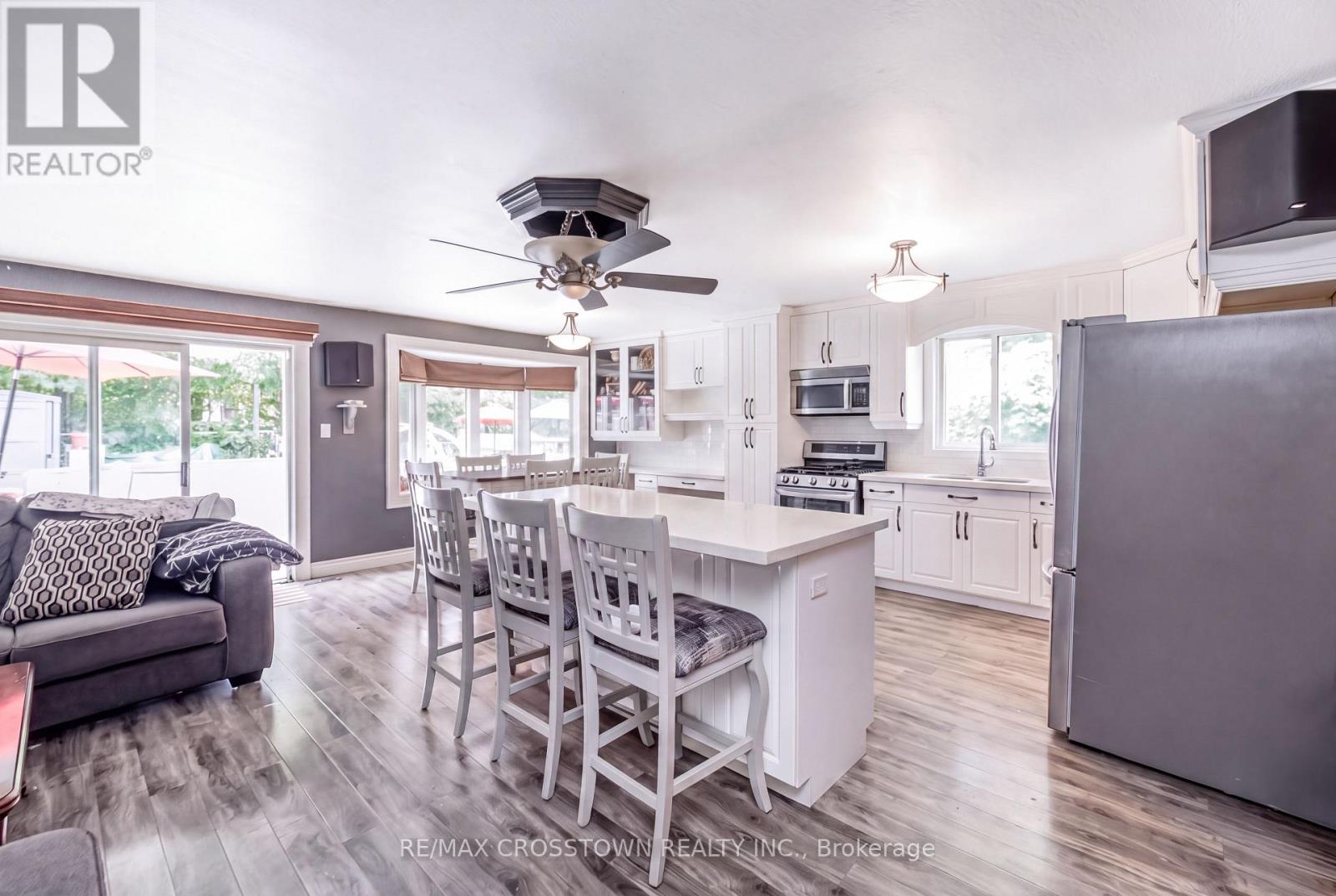6 Ashdale Court, Barrie, Ontario  L4M 5B5 - Photo 14 - S13716046