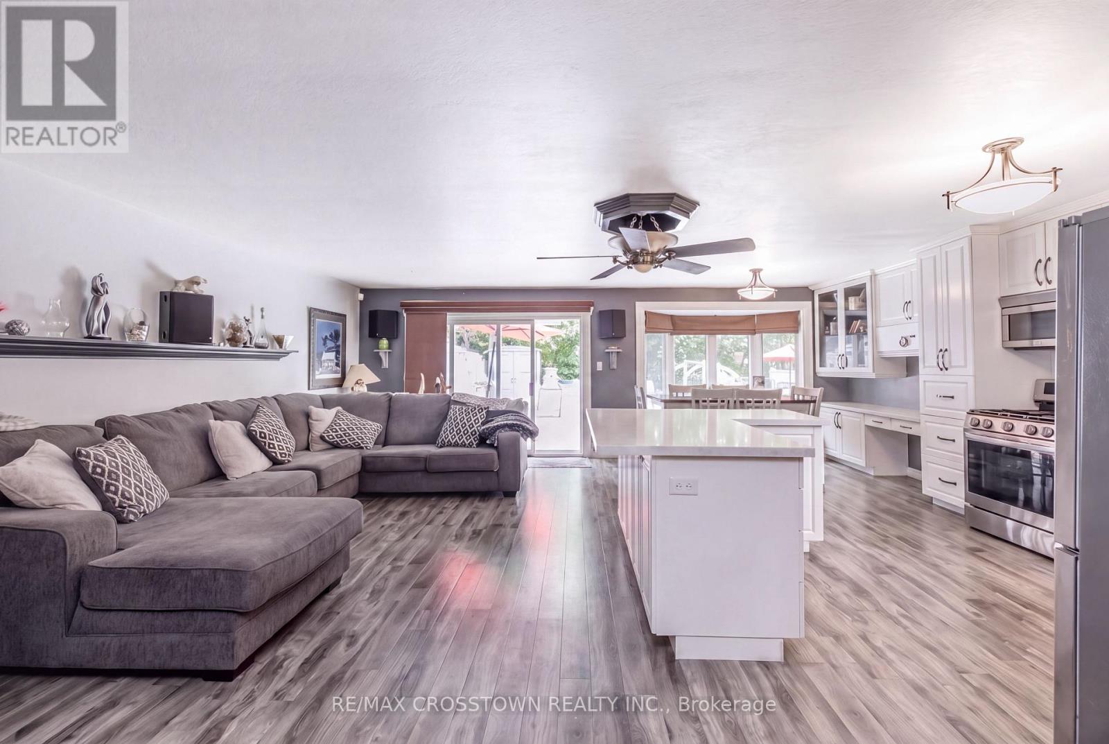 6 Ashdale Court, Barrie, Ontario  L4M 5B5 - Photo 16 - S13716046