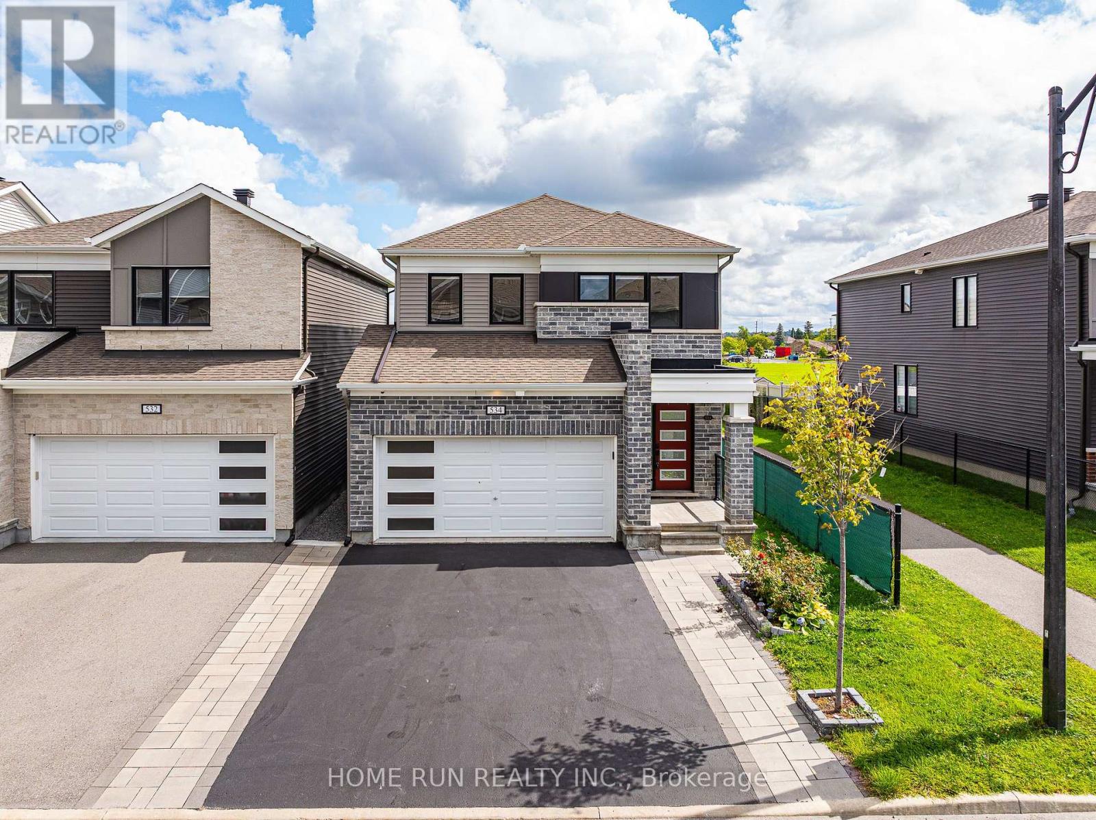 534 Arosa Way, Ottawa, Ontario K2V 0R8 - Photo 2 - X13716400
