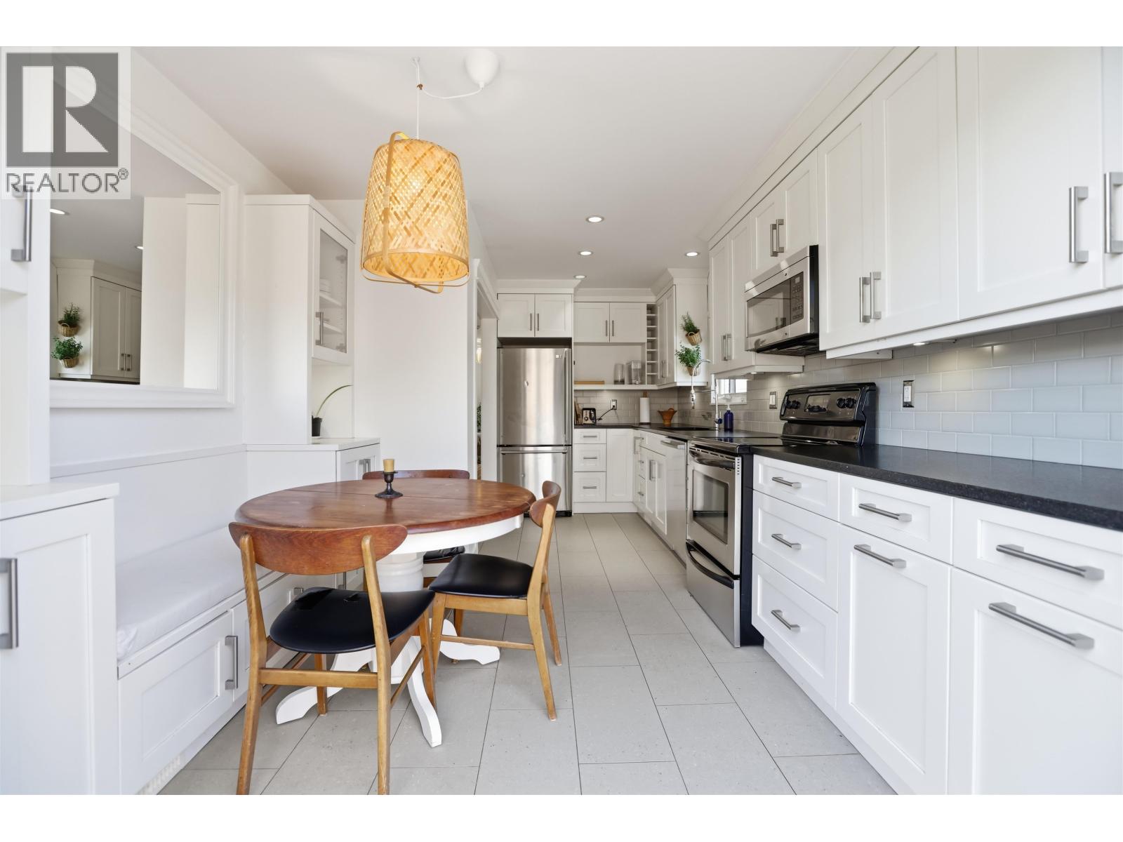 375 E 28th Avenue, Vancouver, British Columbia V5V 2M8 - Photo 11 - R3159295