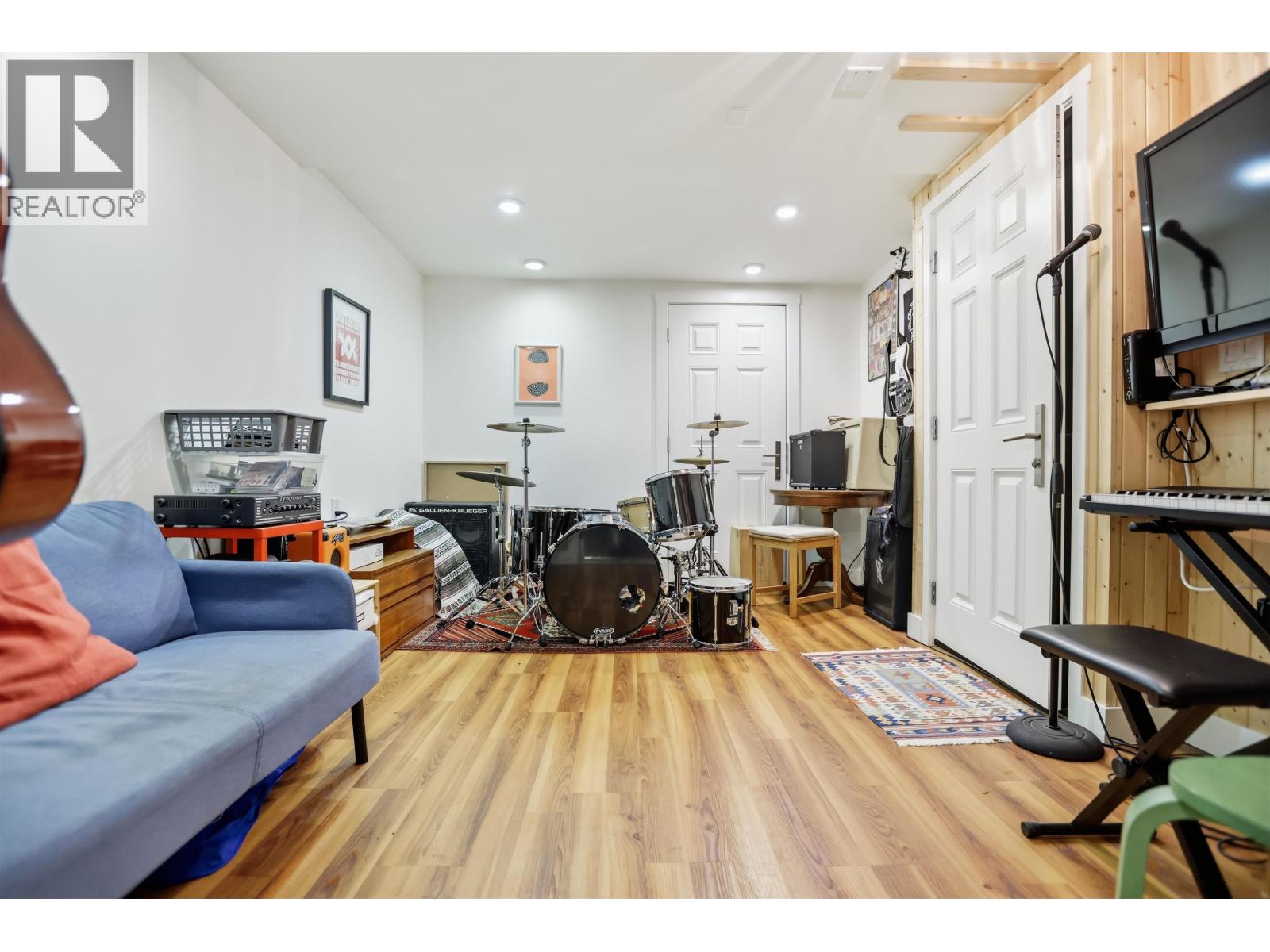 375 E 28th Avenue, Vancouver, British Columbia V5V 2M8 - Photo 27 - R3159295