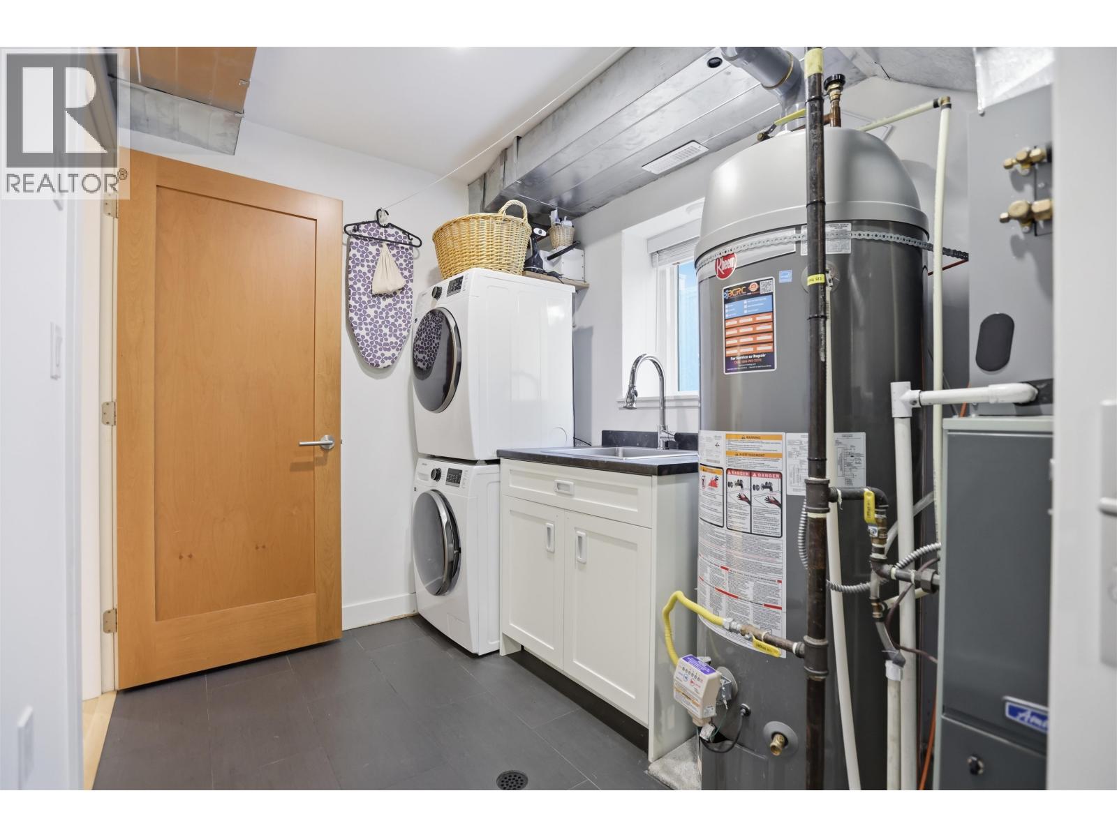 375 E 28th Avenue, Vancouver, British Columbia V5V 2M8 - Photo 30 - R3159295