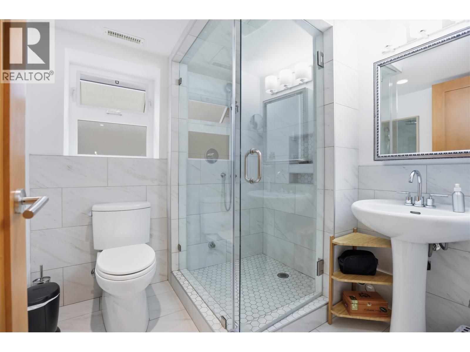 375 E 28th Avenue, Vancouver, British Columbia V5V 2M8 - Photo 31 - R3159295