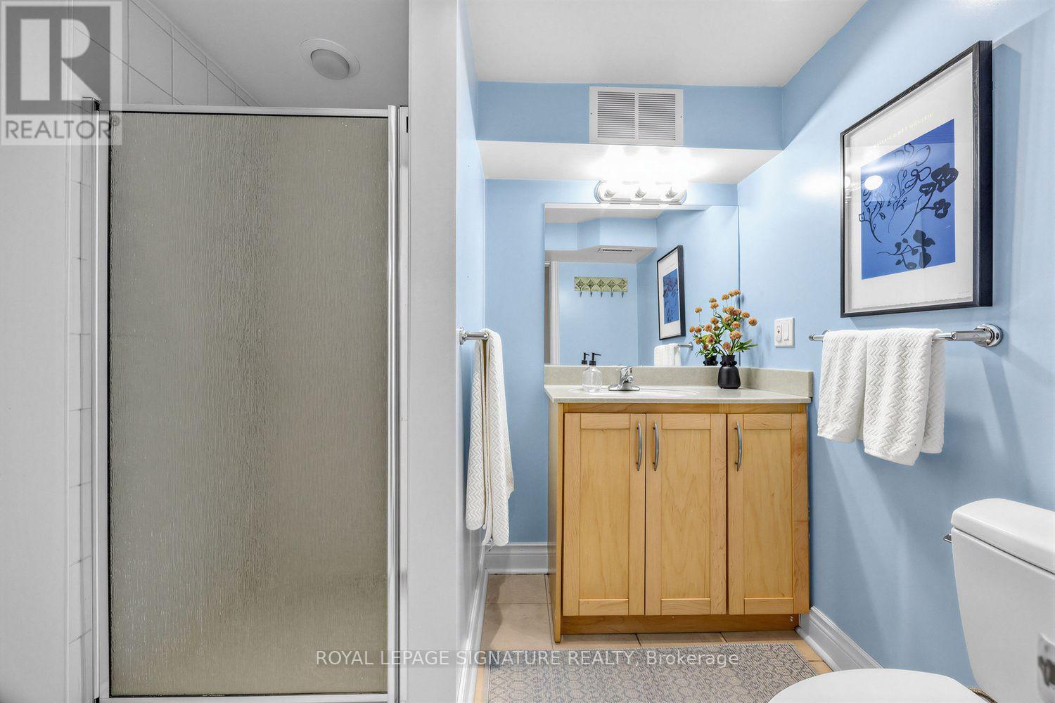 821 Krosno Boulevard, Pickering, Ontario  L1W 1G7 - Photo 22 - E13700828
