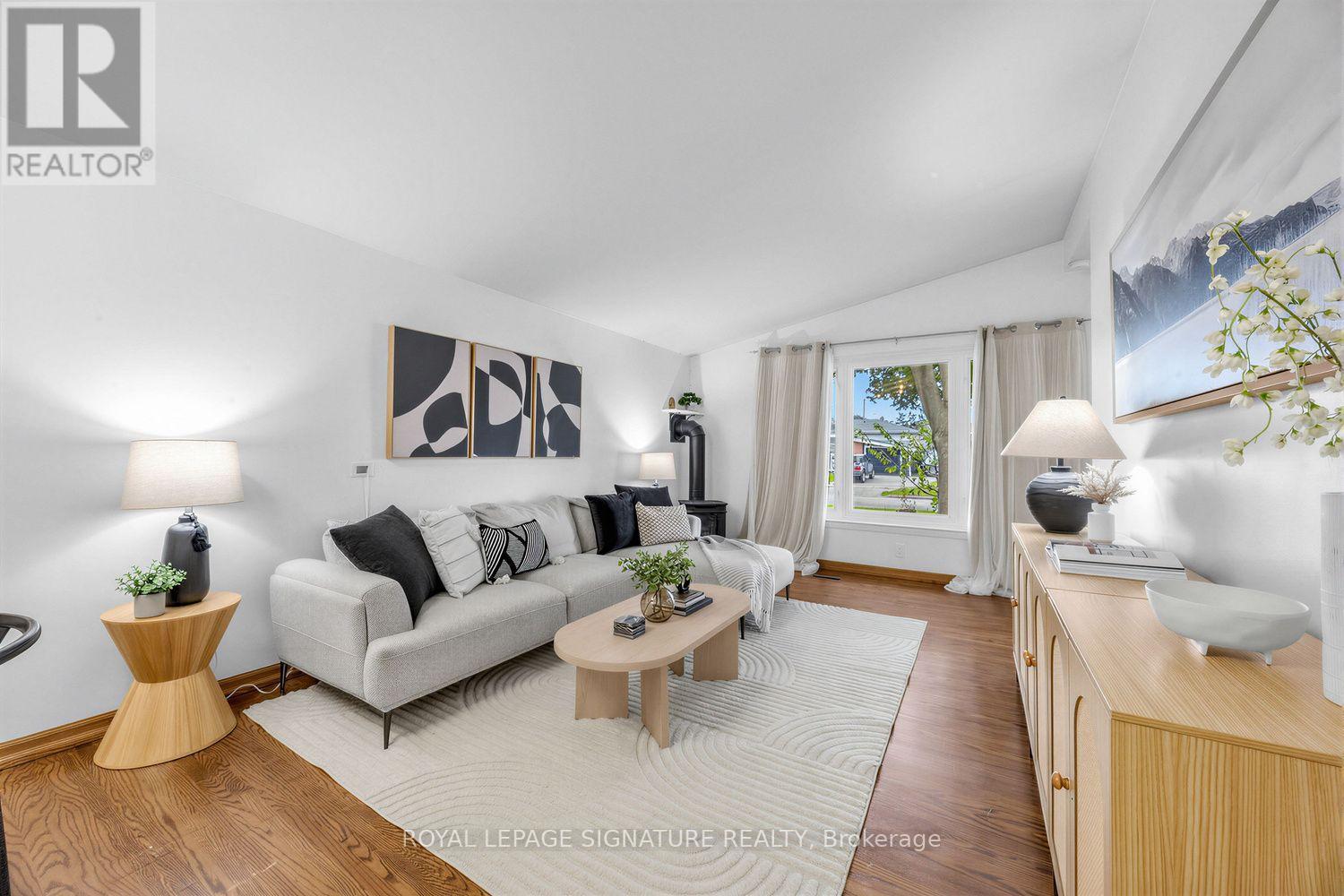 821 Krosno Boulevard, Pickering, Ontario  L1W 1G7 - Photo 6 - E13700828