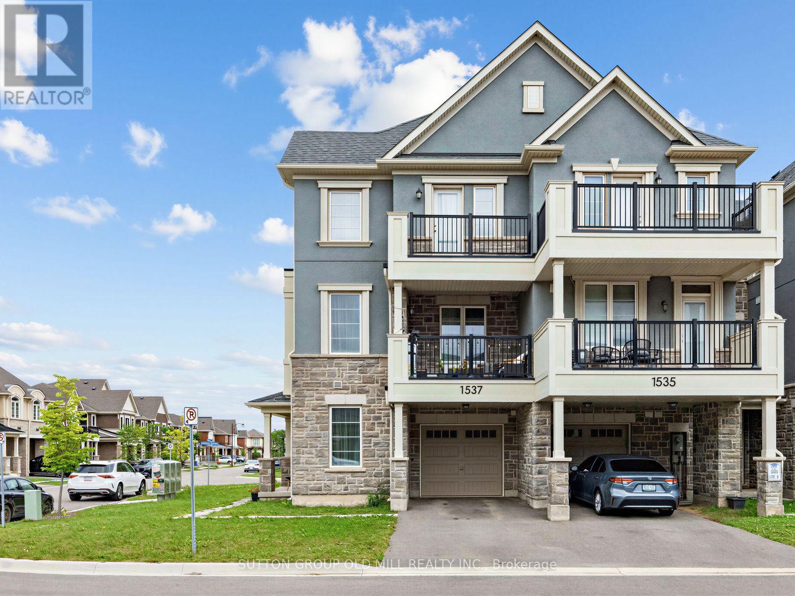 1537 Moira Crescent, Milton, Ontario  L9E 1Y1 - Photo 3 - W13716406