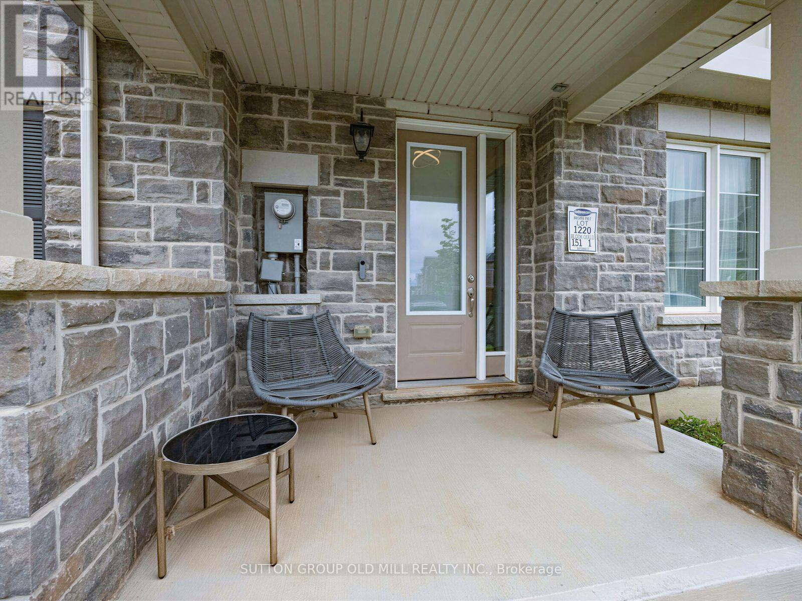 1537 Moira Crescent, Milton, Ontario  L9E 1Y1 - Photo 4 - W13716406