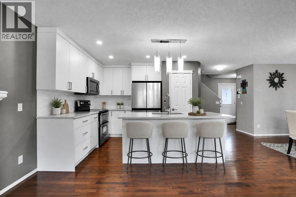78 Everglen Way SW, Calgary, Alberta  T2Y 5G3 - Photo 5 - A2339726