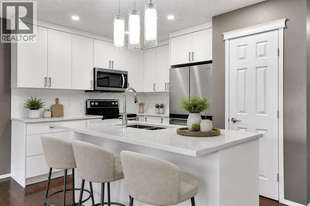 78 Everglen Way SW, Calgary, Alberta  T2Y 5G3 - Photo 6 - A2339726