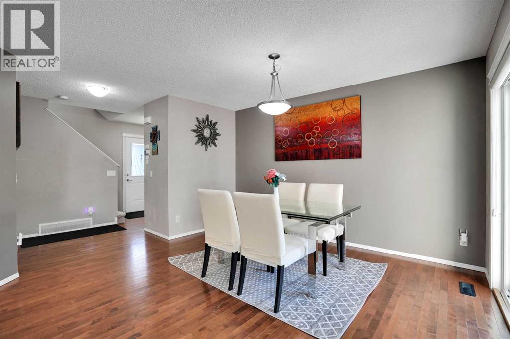 78 Everglen Way SW, Calgary, Alberta  T2Y 5G3 - Photo 8 - A2339726