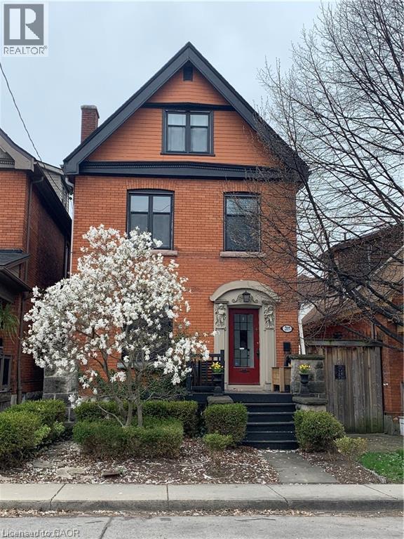 207 CHARLTON Avenue W, Hamilton, Ontario