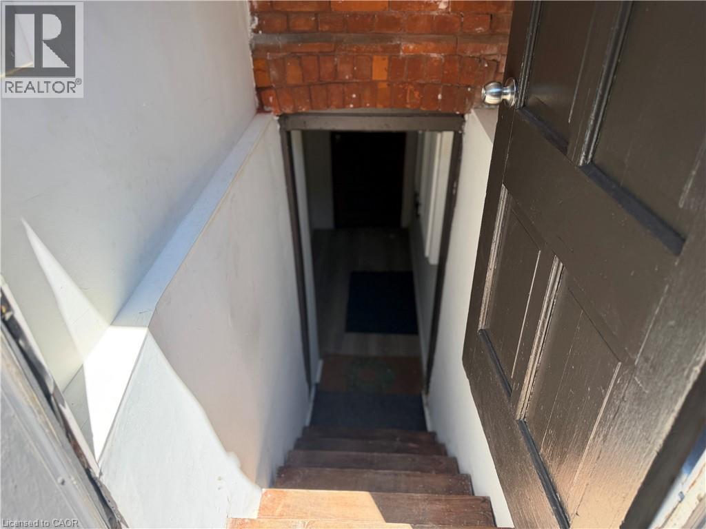207 Charlton Avenue W, Hamilton, Ontario  L8P 2E3 - Photo 4 - 40844031