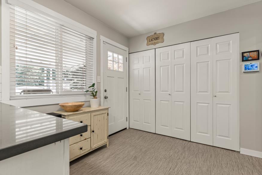 34313 George Ferguson Way, Abbotsford, British Columbia  V2S 2N6 - Photo 12 - R3158831