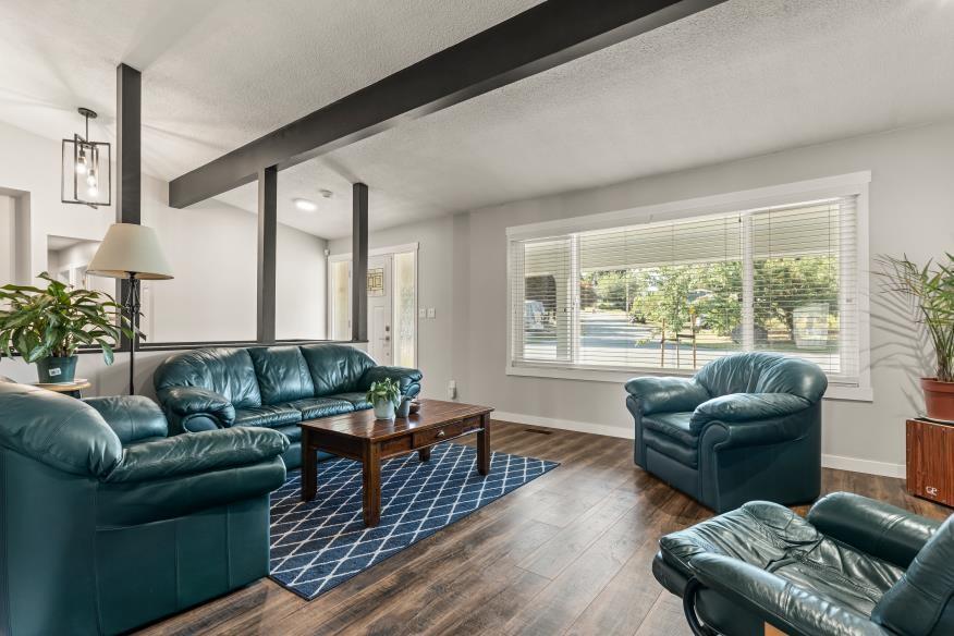 34313 George Ferguson Way, Abbotsford, British Columbia  V2S 2N6 - Photo 5 - R3158831