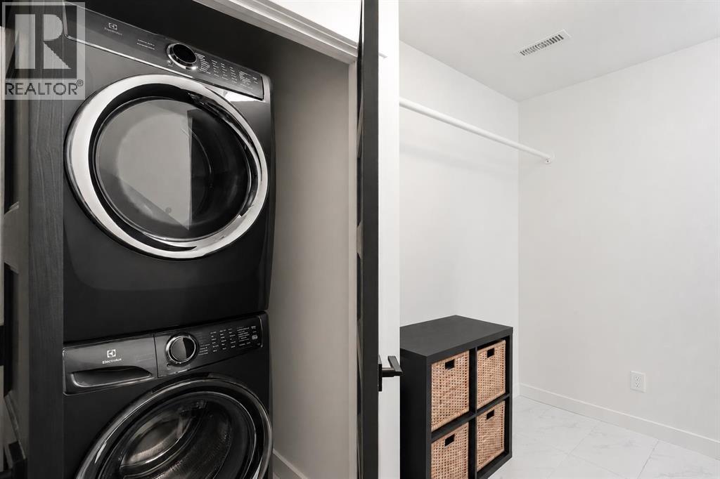1801, 32 Horseshoe Crescent, Cochrane, Alberta  T4C 2P4 - Photo 20 - A2327837