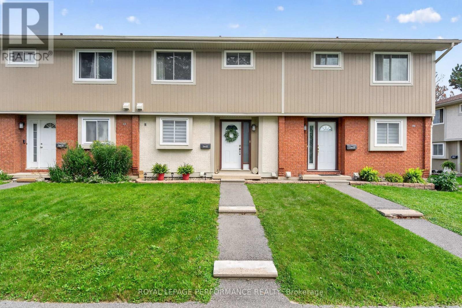 (175) - 3903e Old Richmond Road, Ottawa, Ontario