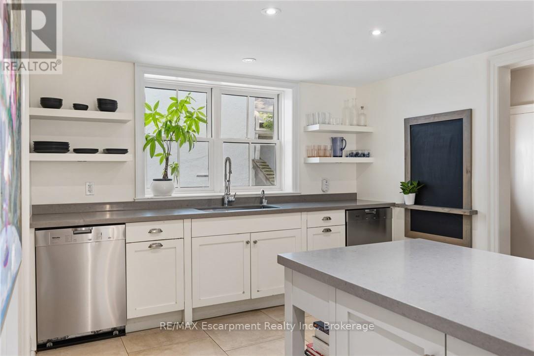 332 Palmer Avenue, Oakville, Ontario  L6J 1T3 - Photo 16 - W13716436