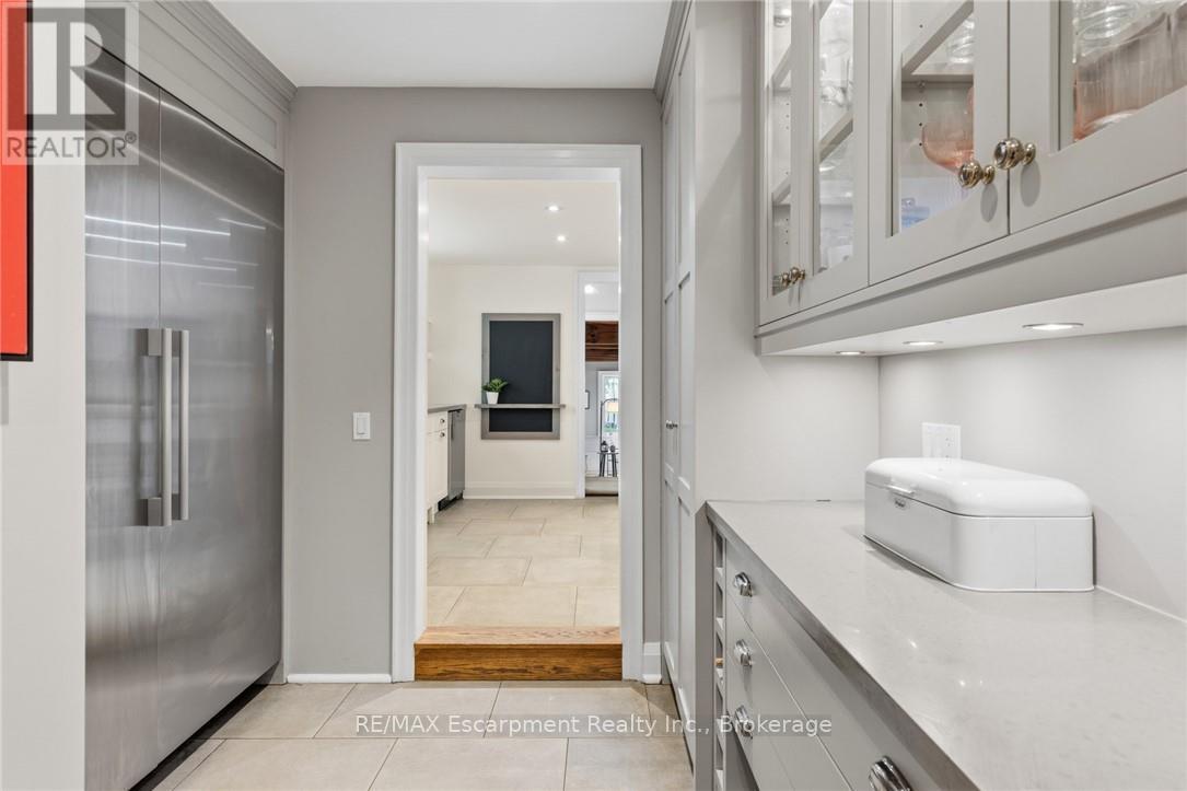 332 Palmer Avenue, Oakville, Ontario  L6J 1T3 - Photo 17 - W13716436