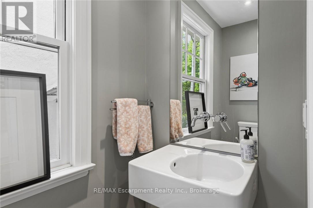 332 Palmer Avenue, Oakville, Ontario  L6J 1T3 - Photo 23 - W13716436