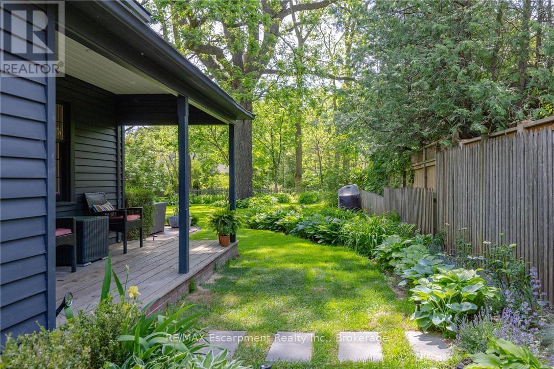 332 Palmer Avenue, Oakville, Ontario  L6J 1T3 - Photo 34 - W13716436