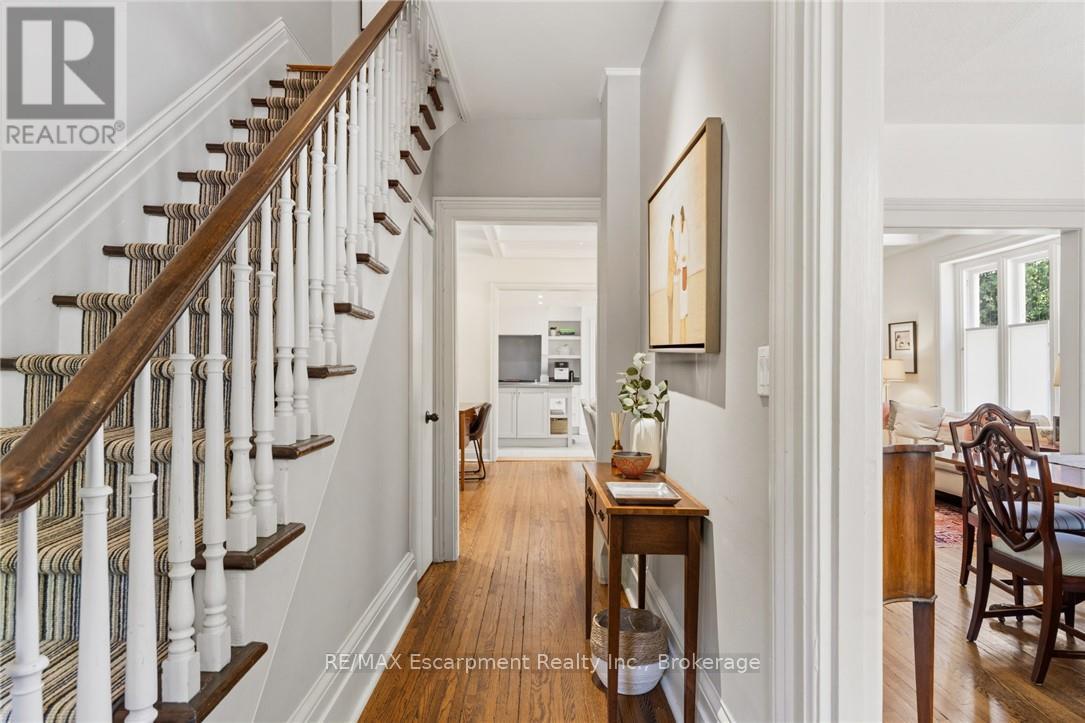 332 Palmer Avenue, Oakville, Ontario  L6J 1T3 - Photo 6 - W13716436