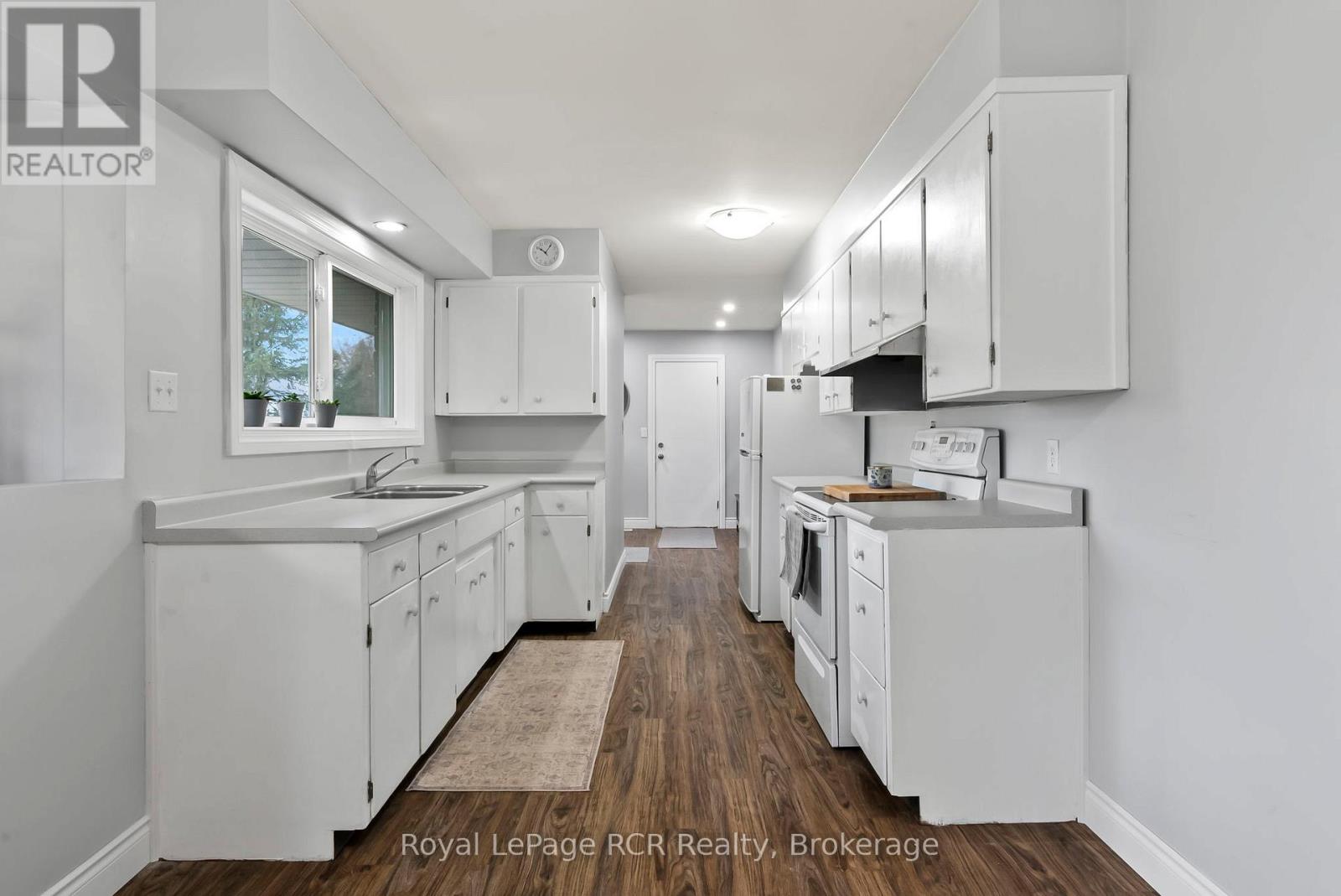 315 2nd Street, Hanover, Ontario  N4N 1A4 - Photo 8 - X13716462