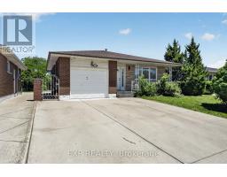128 HADELAND AVENUE, Hamilton, Ontario