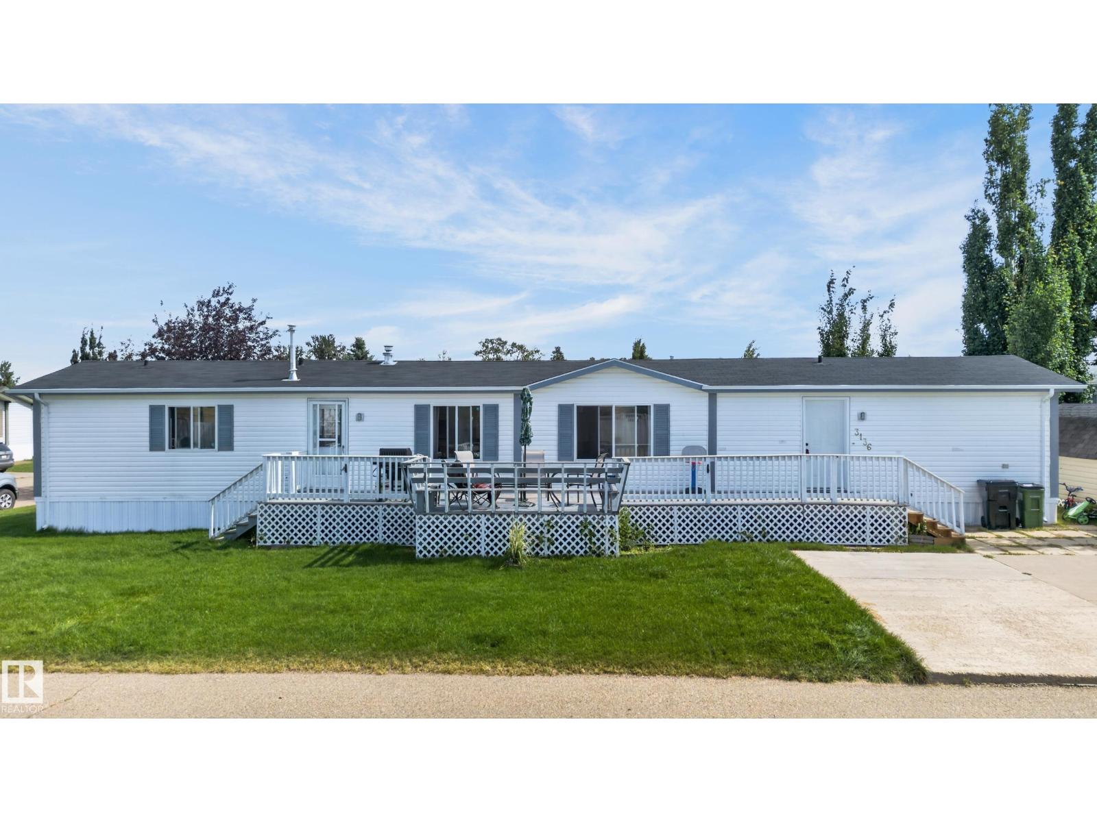 3136 Lakewood CR NW, edmonton, Alberta