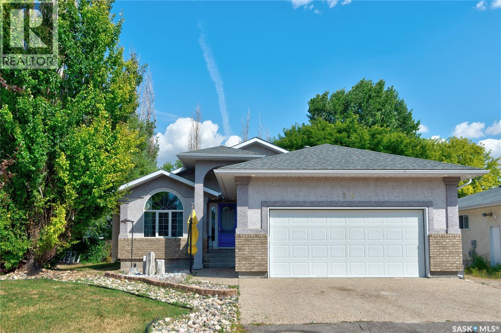 25 Elm Bay, Lumsden, Saskatchewan  S0G 3C0 - Photo 1 - SK046785