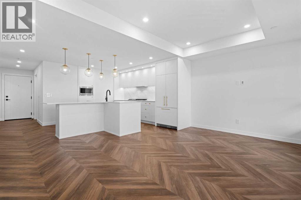 215, 8445 Broadcast Avenue SW, Calgary, Alberta T3H 6B6 - Photo 12 - A2334167