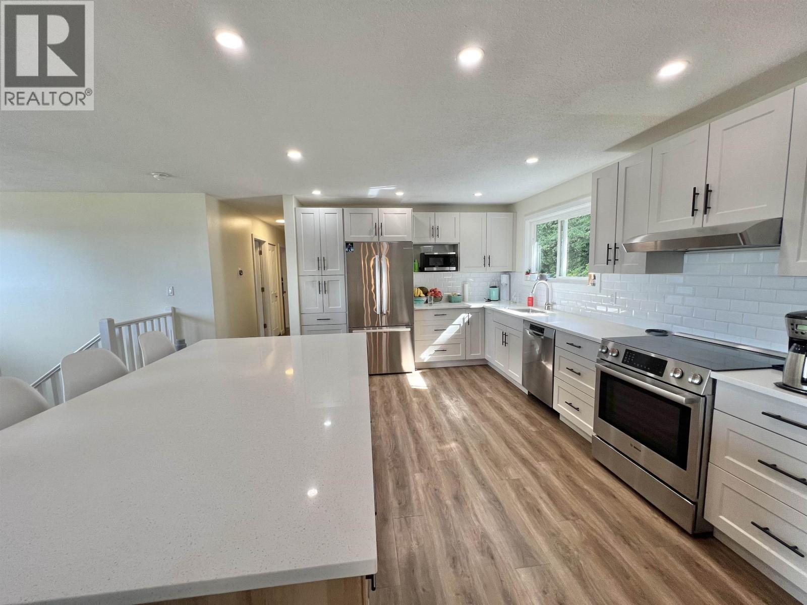 1634 Overlook Street, Prince Rupert, British Columbia  V8J 2C8 - Photo 2 - R3159302