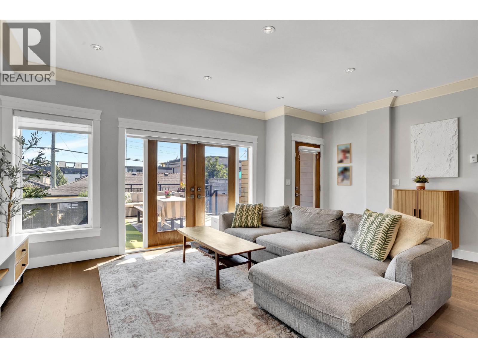 545 E 4th Street, North Vancouver, British Columbia  V7L 1J7 - Photo 15 - R3159289