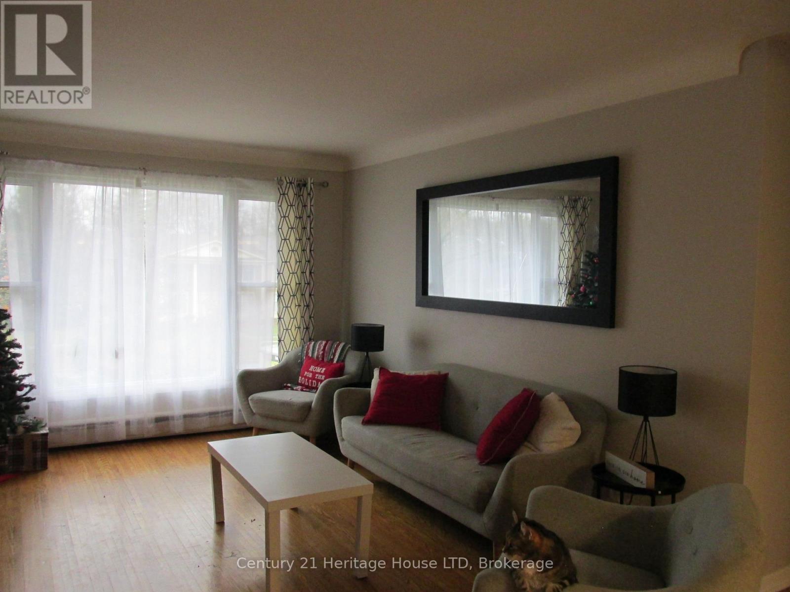 4 - 377 Glenridge Avenue, St. Catharines, Ontario  L2T 3K8 - Photo 5 - X13716504