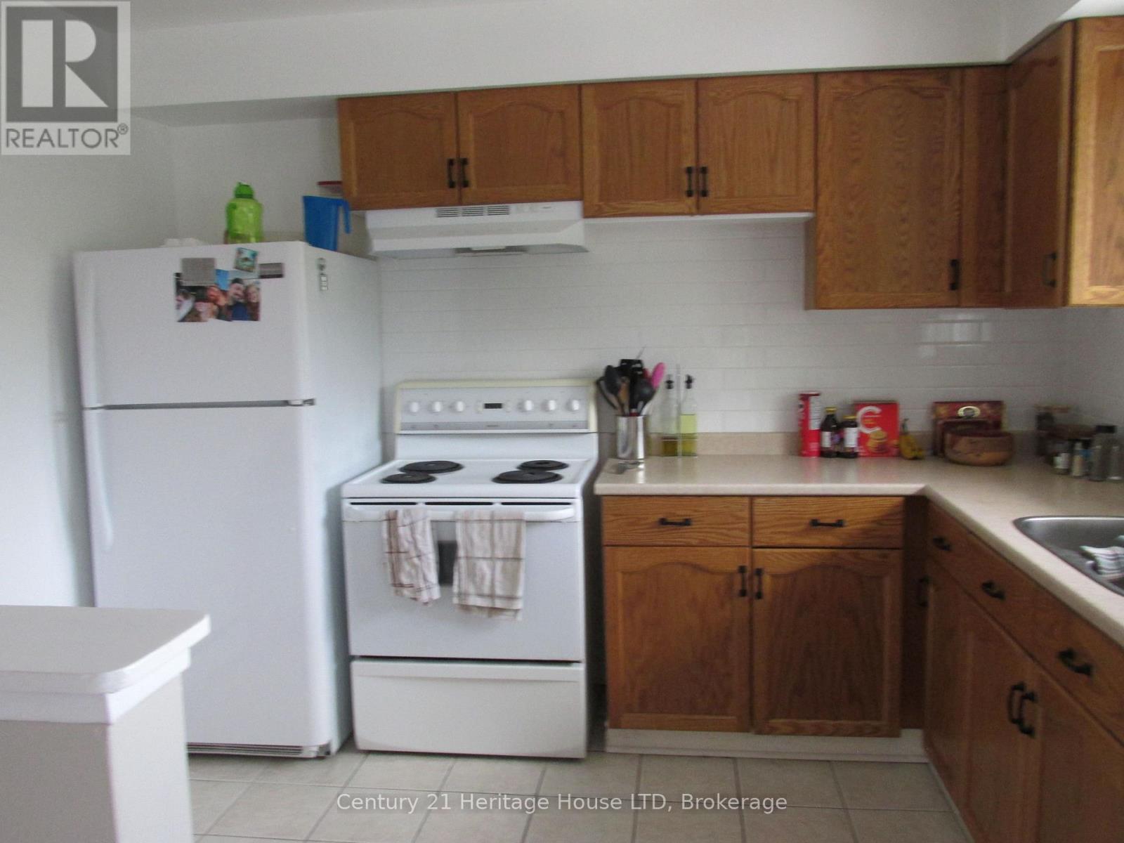 4 - 377 Glenridge Avenue, St. Catharines, Ontario  L2T 3K8 - Photo 8 - X13716504