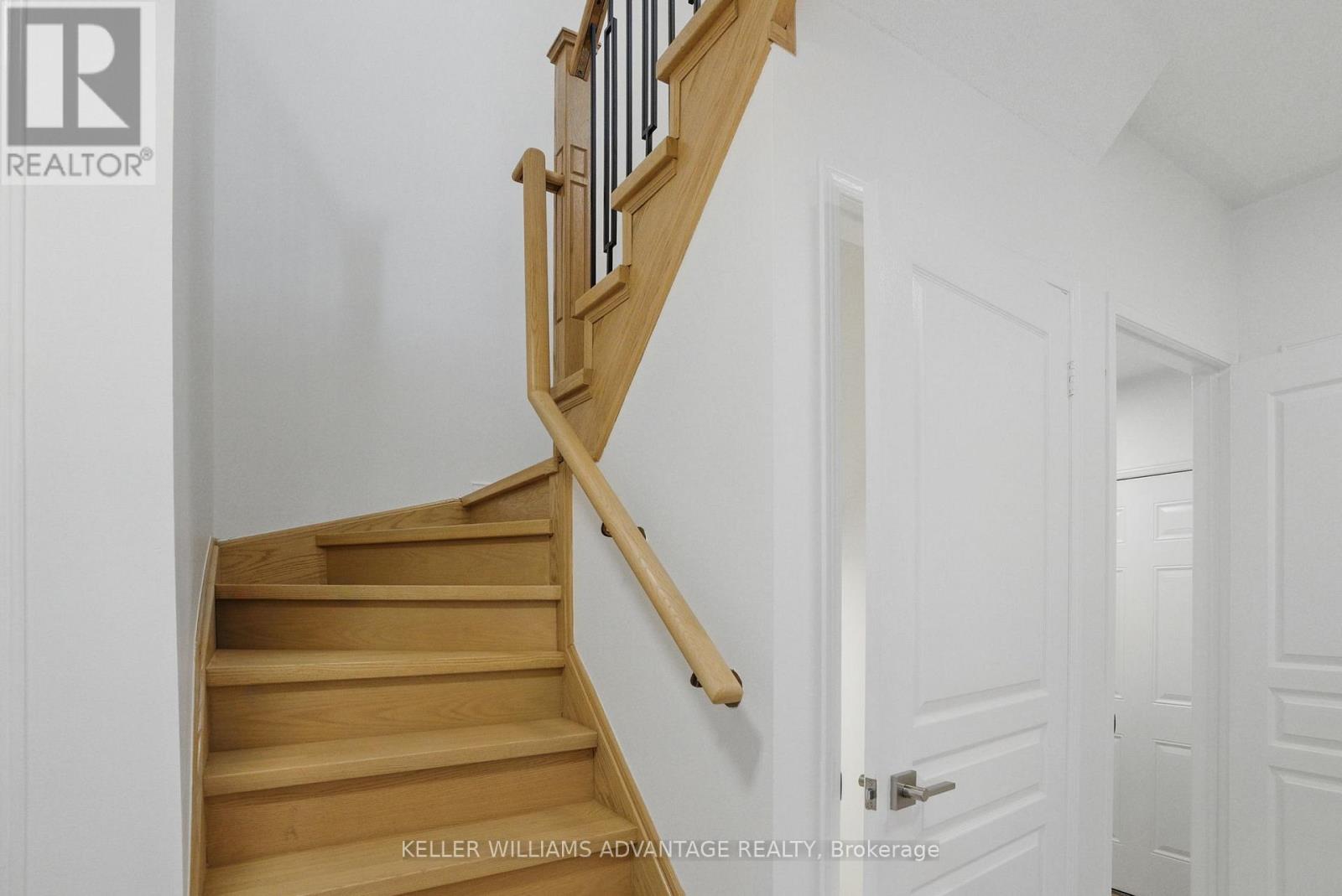 23 Kressman Court N, Whitby, Ontario L1P 0A1 - Photo 22 - E13716500
