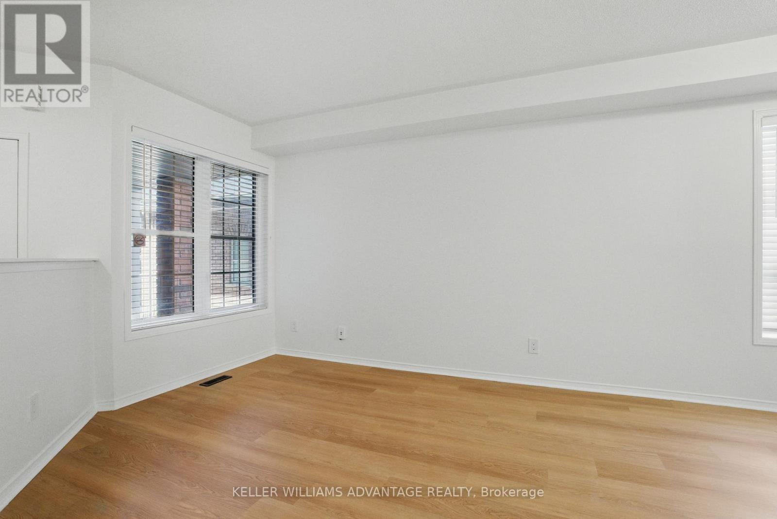 23 Kressman Court N, Whitby, Ontario L1P 0A1 - Photo 5 - E13716500