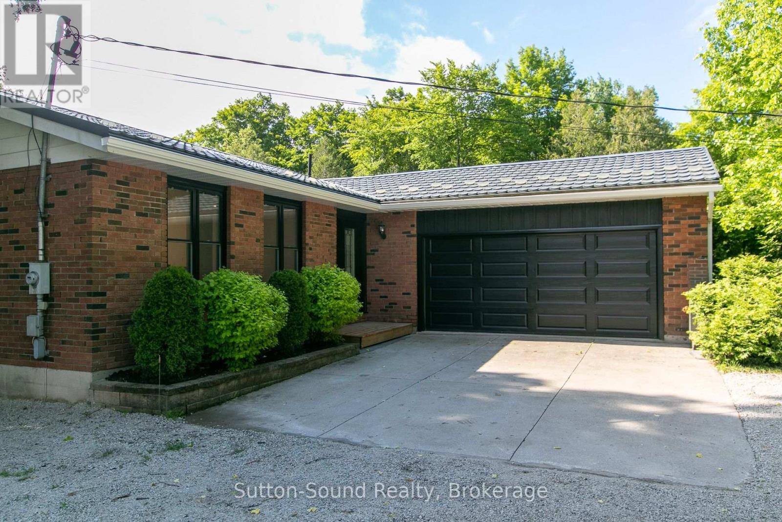318743 Grey Road 1, Georgian Bluffs, Ontario  N4K 5N4 - Photo 1 - X13716490
