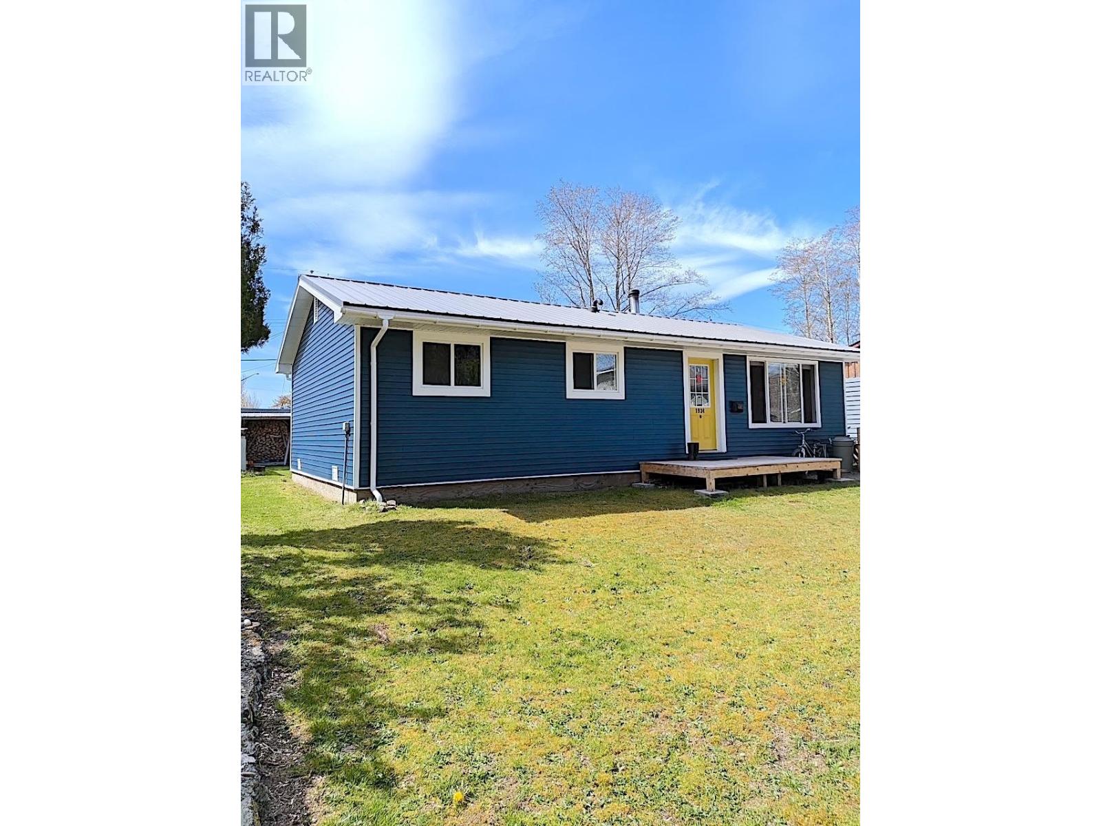 1934 Widgeon Boulevard, Masset, British Columbia  V0T 1M0 - Photo 2 - R3159233