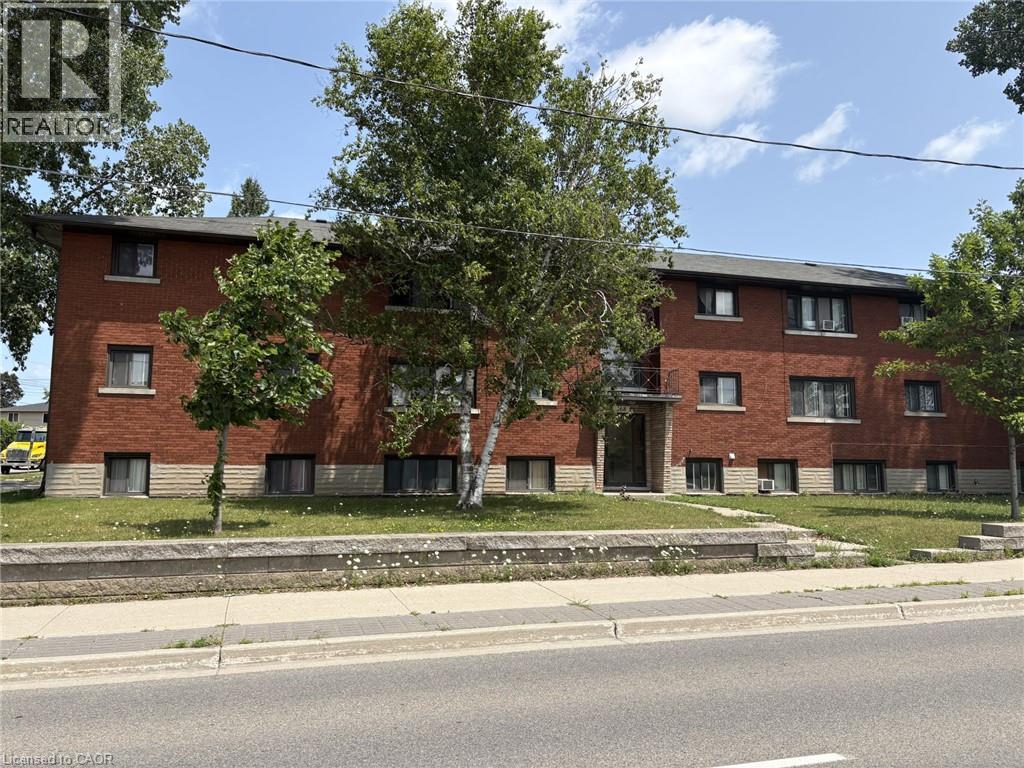 368 WEBER Street W, Kitchener, Ontario