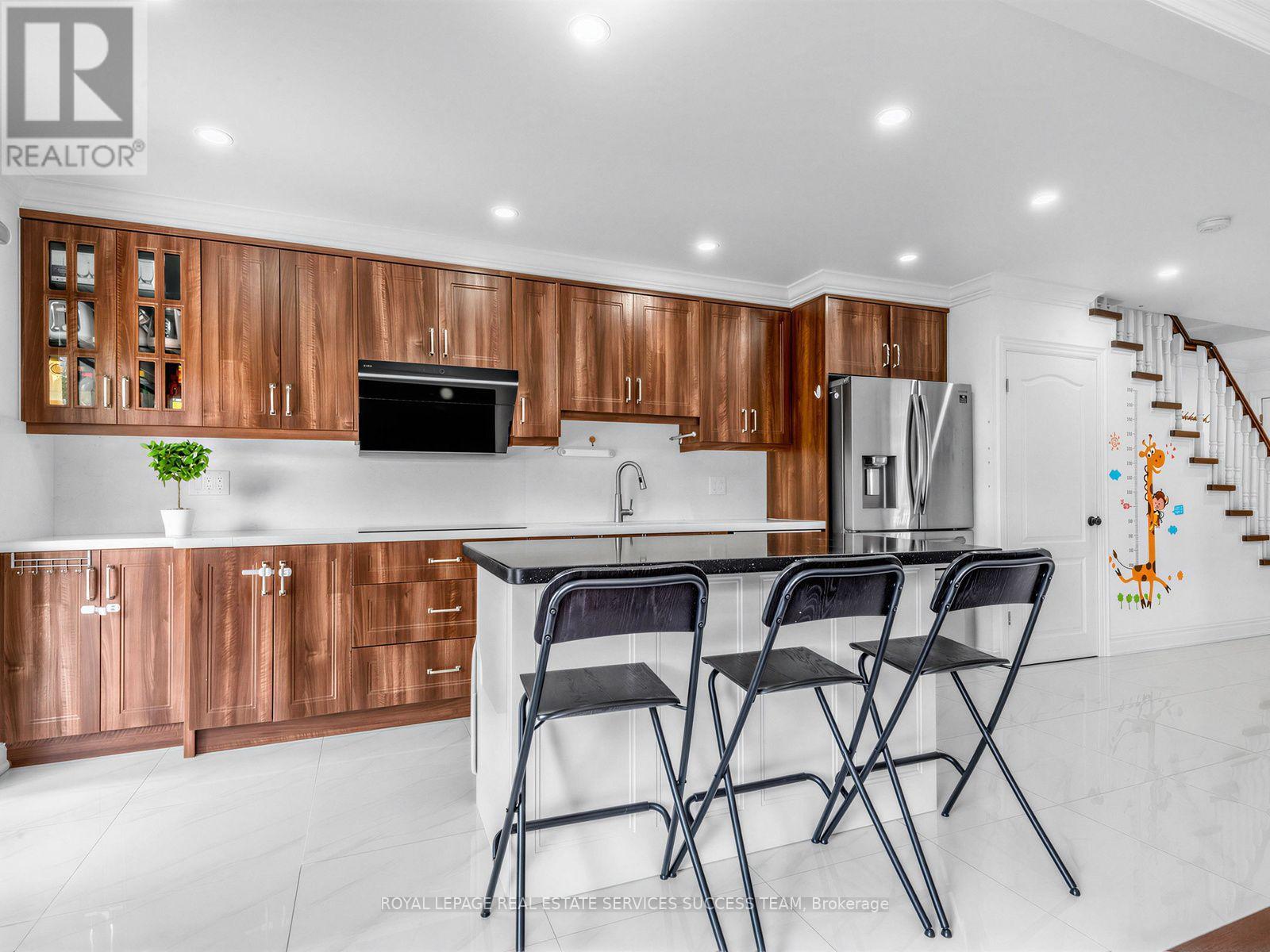 43 Hendon Road, Markham, Ontario  L3R 6Z7 - Photo 11 - N13716552