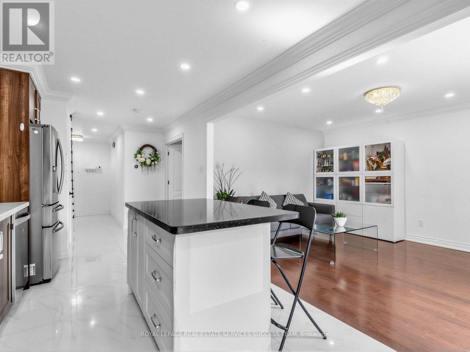 43 Hendon Road, Markham, Ontario  L3R 6Z7 - Photo 15 - N13716552