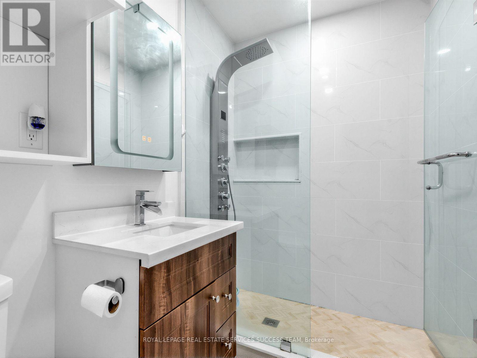43 Hendon Road, Markham, Ontario  L3R 6Z7 - Photo 19 - N13716552